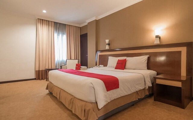 RedDoorz Premium Syariah @ Semarang City Center