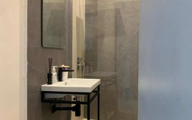 CHEZ RIMA // Studio très chaleureux F1 // Très bien situé