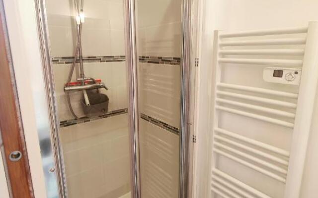 F2 - 30m2 Face a la Mer (Adults Only)