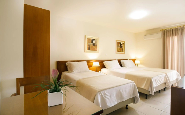 Athina Hotel