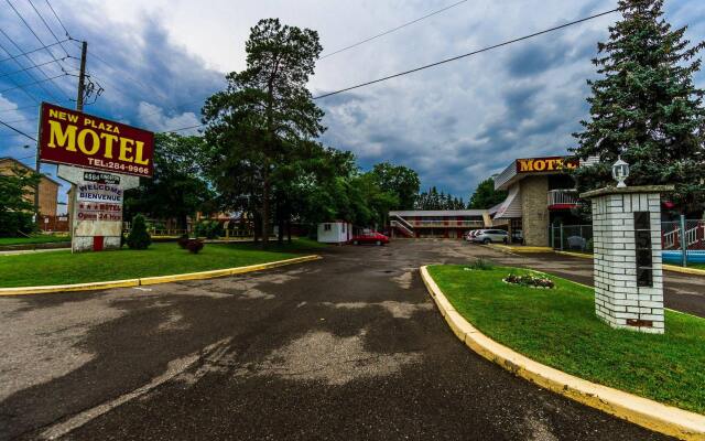 New Plaza Motel