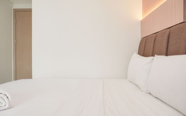 Modern Look And Homey 1Br At Gold Coast Apartment