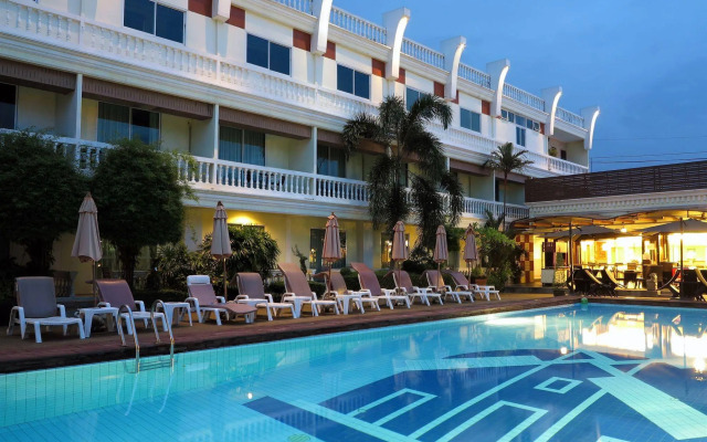Windmill Resort Hotel