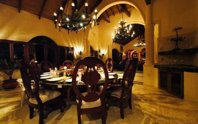 Golden Dolphin Villa