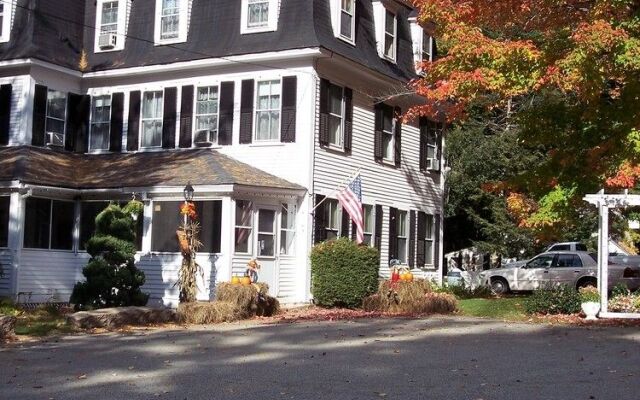 Glen Oaks Inn
