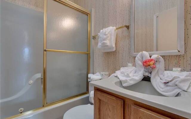 Right at Home - Two Bedroom Cabin