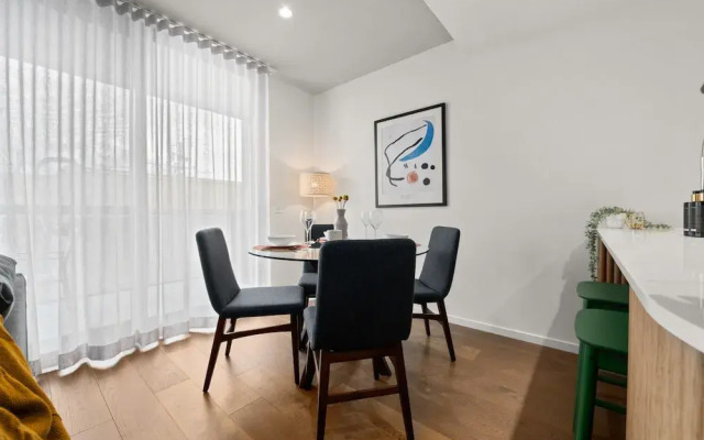 Experience Elegance in This Chic 1-bed Unit