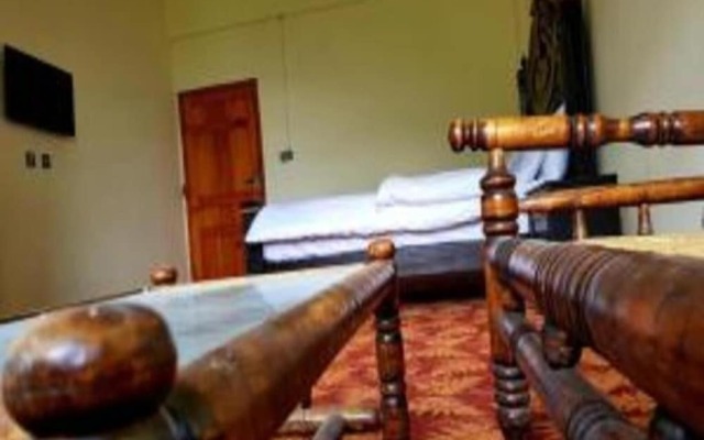 Tourist Inn Hotel Shogran