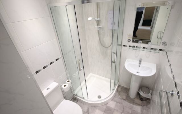 Coombe Court Hotel
