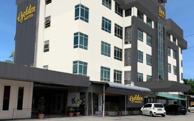 Golden Hotel