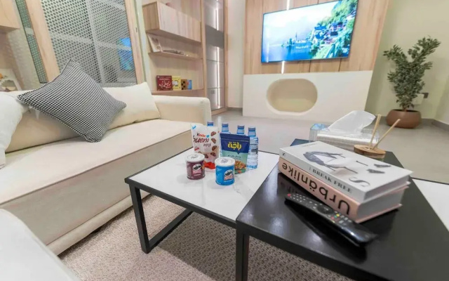 Trendy Apartment in Alwadi ll