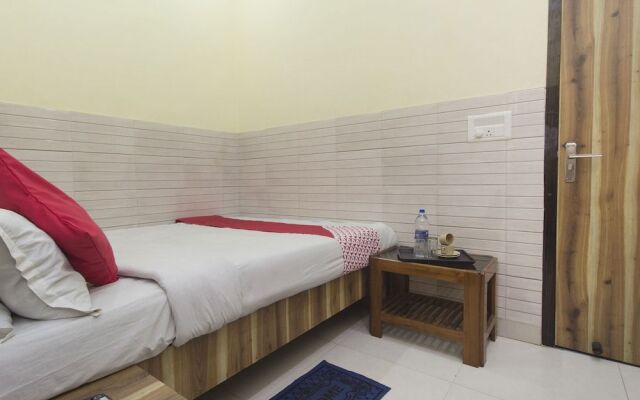 OYO 16792 Bidhan Plaza