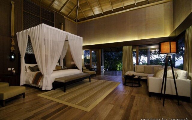 Raffles Maldives Meradhoo Resort