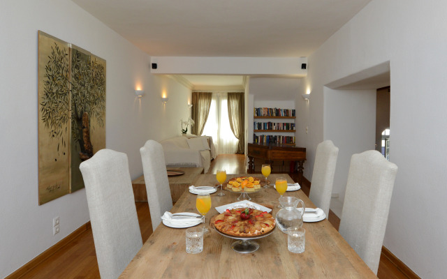 Elena Hotel