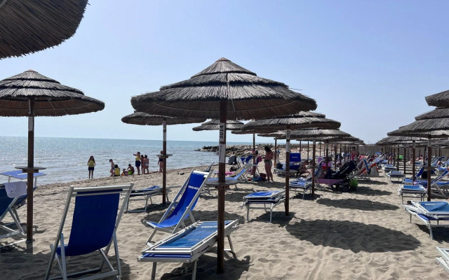 Villaggio African Beach