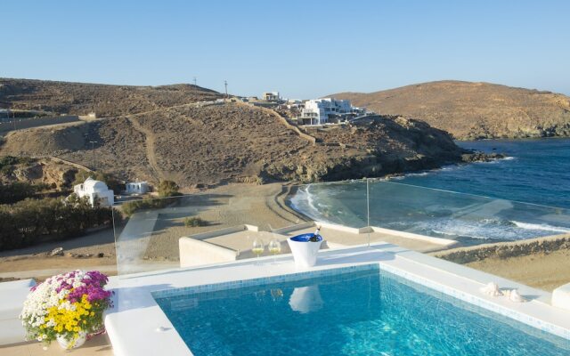 Myrsini's Luxury Suites