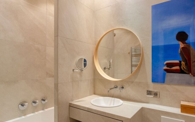 Paris Wagram Design Residence