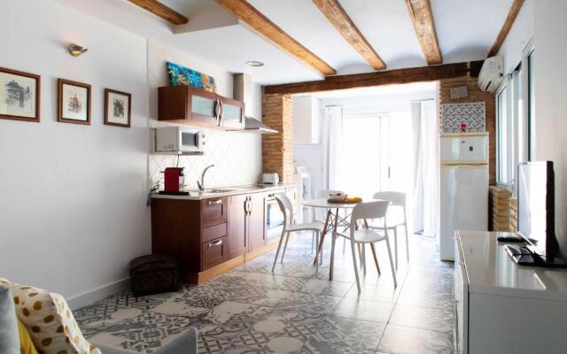 Cozy Wifi AC Loft In the Heart of Ruzafa