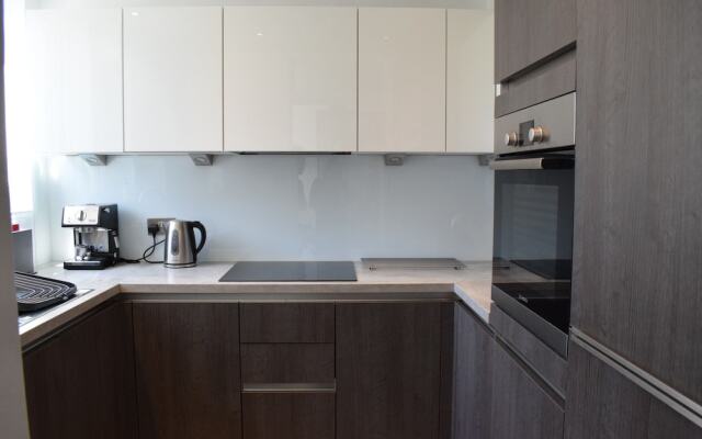 2 Bedroom House In Clapham