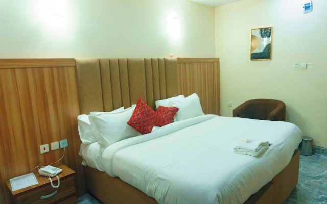 Rolarz Resorts & Hotel