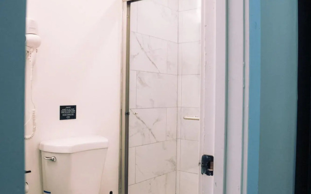 Kama Central Park Hostel
