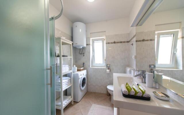 Apartment Axelle 50 METERS TO THE BEACH