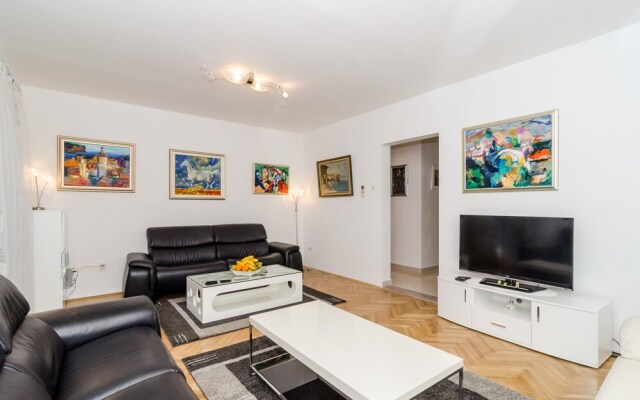 Apartment Iva - Andrije Hebranga 31