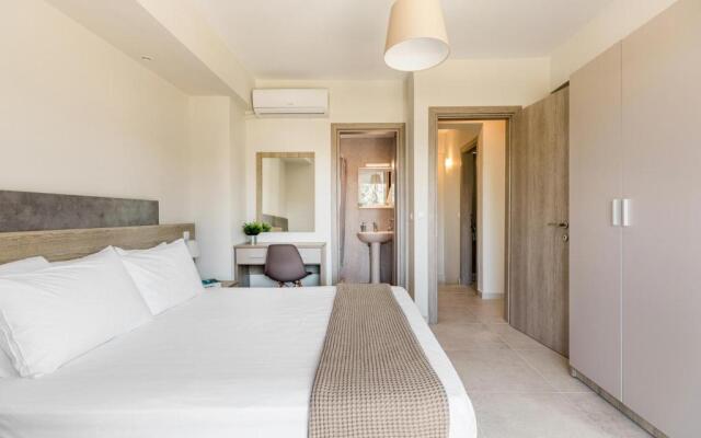 V Luxury Apartments Posidi