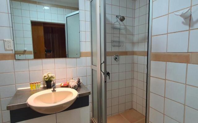 Loverly 3 Bedroom rental pool outdoor area