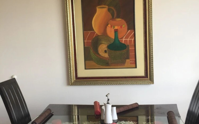 Comoda habitación cerca al aeropuerto