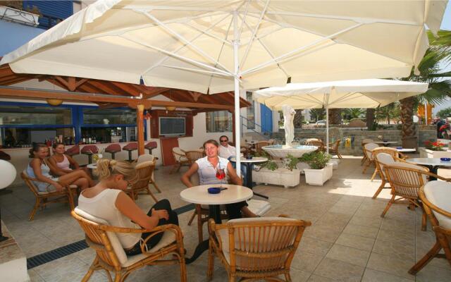 Triton Hotel