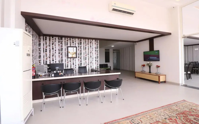 Capital O 18443 Hotel Nano