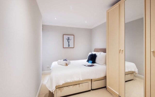 The Gloucester Road Deluxe - JML