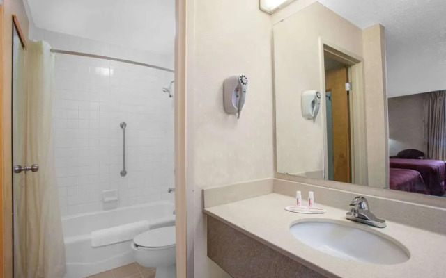 Days Inn Perryville