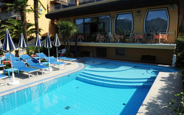 Hotel Cristallo