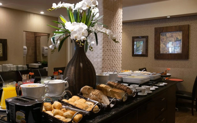 Roochelle Hotel by Nobile