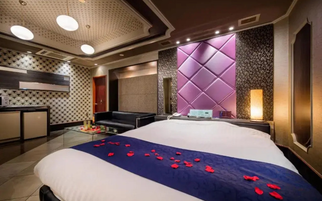 Hotel Mobilia - Adults Only