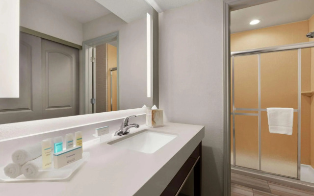 Addison Suites