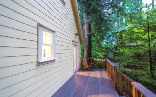 Mt Baker Lodging Cabin 1 Sleeps 8