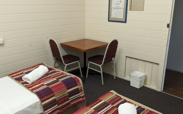 Grand Central Hotel Proserpine