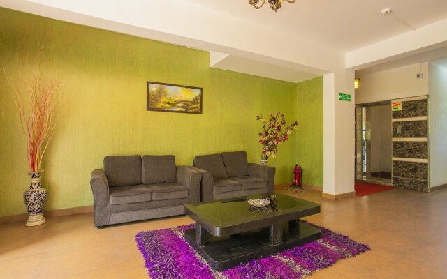 OYO 22935 Iwe Studio