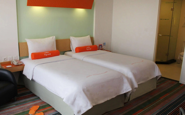HARRIS Suites fX Sudirman
