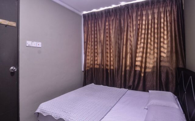OYO 89630 Hilltop Room