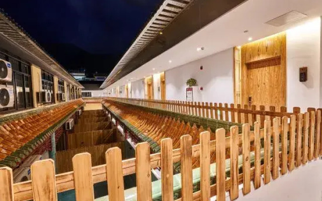 Guiyuan Homestay (Zhaoqing Qixingyan Xinghu Scenic Area Branch)