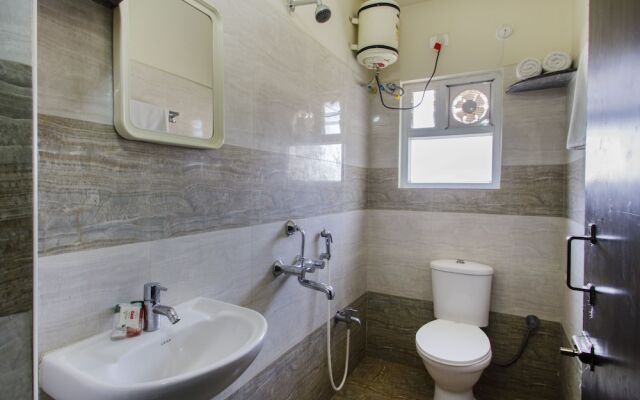 The Royal Nest By OYO Rooms