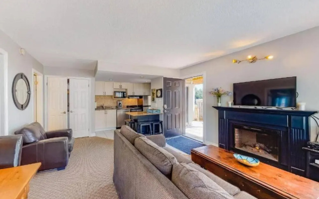 Steps to the Hill 1 Bedroom Wifi Crave TV