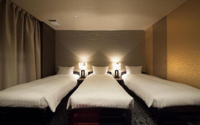 Centurion Ladies Hostel Ueno Park - Caters to Women