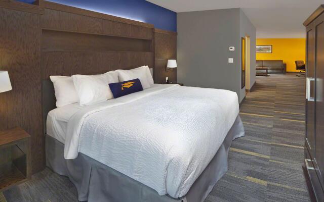 Scholar Morgantown, Tapestry Collection by Hilton