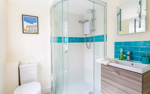 Perfect for family stays, ideal for walk to shops & restaurants