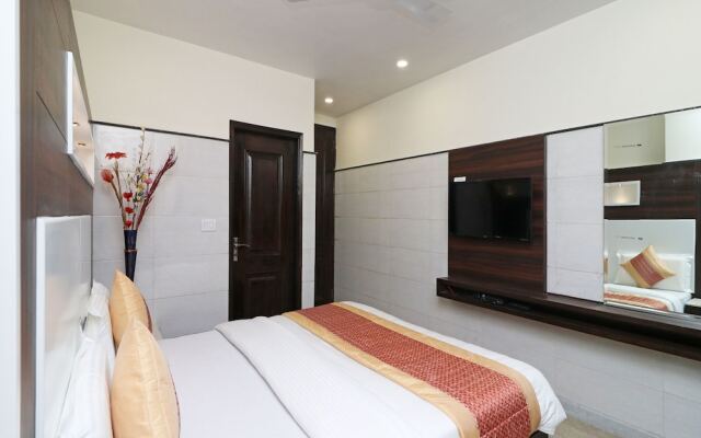 OYO 11594 Hotel TVS